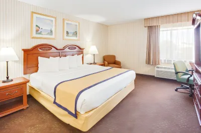 Baymont by Wyndham Kalamazoo East Hotels in Kalamazoo