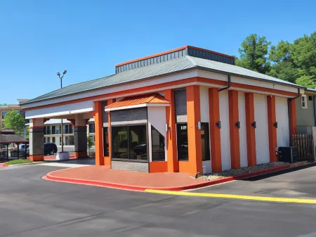 Hotel Mirage Отели рядом с достопримечательностью «Вилла Кастелло»