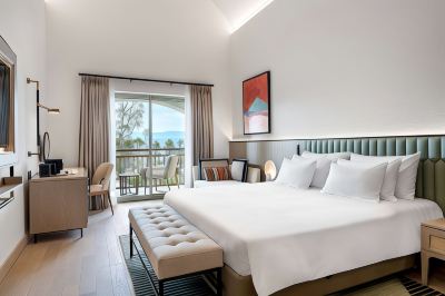 Collection Premium Room with Sea View and Balcony