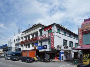 OYO 89895 Senses Budget Hotel