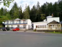 Sea Raven Motel