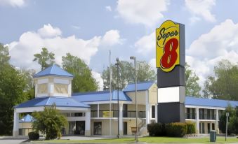 Super 8 by Wyndham Ruther Glen Kings Dominion Area