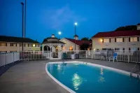 Days Inn by Wyndham Osage Beach Lake of the Ozarks Hotels in Pawhuska Township
