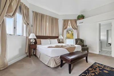 The Columbia Inn at Peralynna Hotels in Columbia