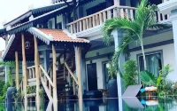 Moloppor Villa Hotels in Banan