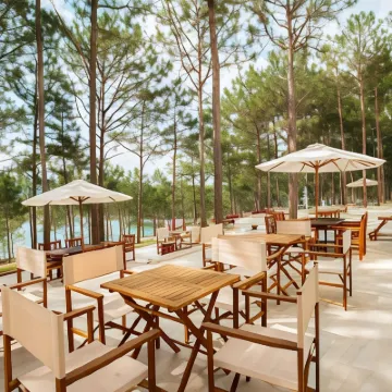 Cereja Hotel & Resort Da Lat Hotels near Truc Lam Buddhist Monastery