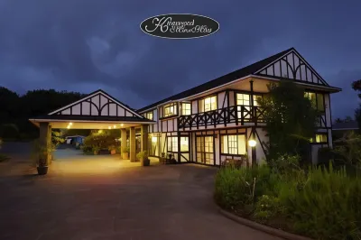 Kingswood Manor Motel Hotels in 