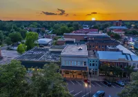The Inn on Whitworth Hotels in Brookhaven