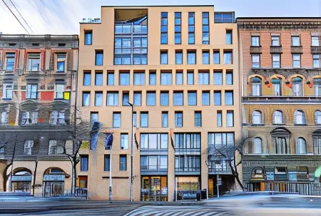 Akeah Verdi Budapest