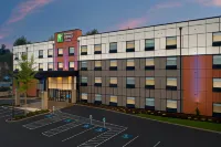 Holiday Inn Express & Suites Puyallup (Tacoma Area) فنادق في بويالوب