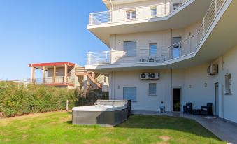 Eclisse House Few Steps from the Sea - Happy Rentals