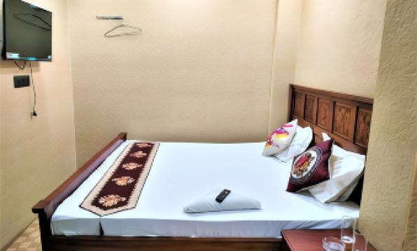 1. 샤밈 레지던시 ..