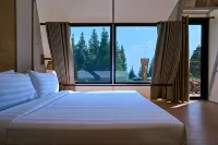 Luxcamp Bukit Damar - Puncak by Horison Hotels in Megamendung