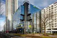 Holiday Inn Express Rotterdam - Central Station Отели рядом с достопримечательностью «Мост Эразма»