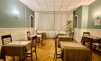 Authentic by Balladins, Hôtel le Carré d'Aix