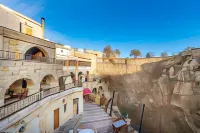 Cappadocia Splendid Cave Hotel Pigeonniers troglodytes yakınındaki oteller