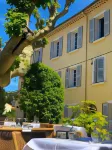 Hôtel du Parc Hotels in Montferrat