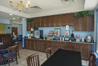 Days Inn by Wyndham Richmond Hill/Savannah - Lemmikkieläimet sallittu