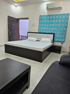 Goroomgo Gautam Garden Varanasi Hotels in Nakchhdpur