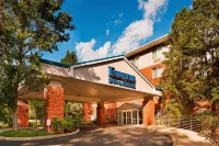 Fairfield Inn & Suites Portland South/Lake Oswego Hotels near Kruse Village