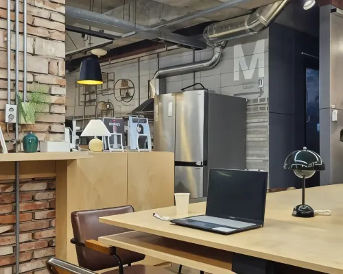 Travel Light Hostel Hotels near Seomyun