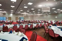 DoubleTree by Hilton Manhattan, KS