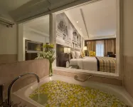 Hotel Royal Orchid Bangalore - Romantic