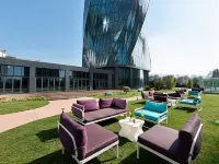 Tango Arjaan by Rotana Hotels near Maltepe