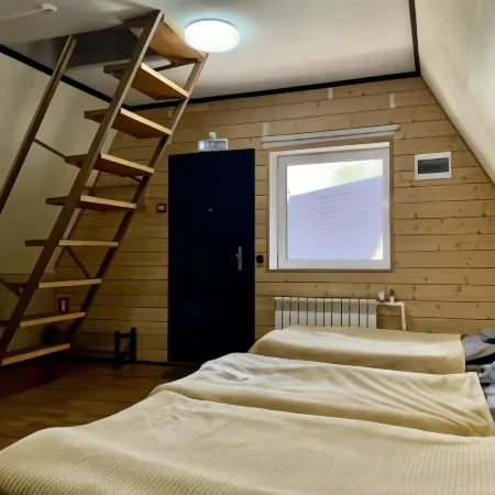 Apart Kompleks Dolina Uyuta Отели рядом с достопримечательностью «Защитникам Советского Заполярья в годы Великой Отечественной войны»