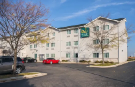 拉夫斯帕克凱藝套房酒店 - 近羅克福德