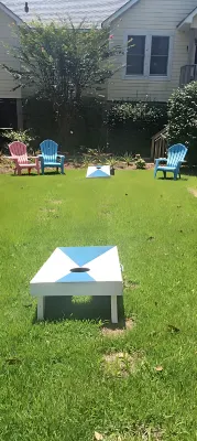 HEY, GET A ROOM! Couples Getaway : Bikes, beach chairs, umbrella :Central locale