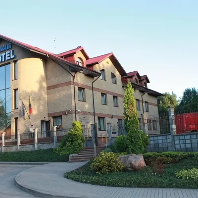 Amicus Hotel Отели рядом с достопримечательностью «Старый город Вильнюса»