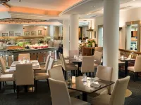 Sunday Hotel Leipzig West Отели рядом с достопримечательностью «Лоч»