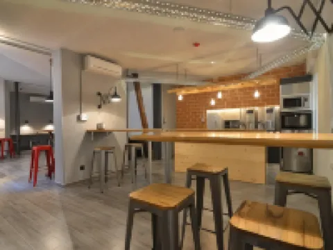 ファー ホーム アトーチャ マドリードのホテル