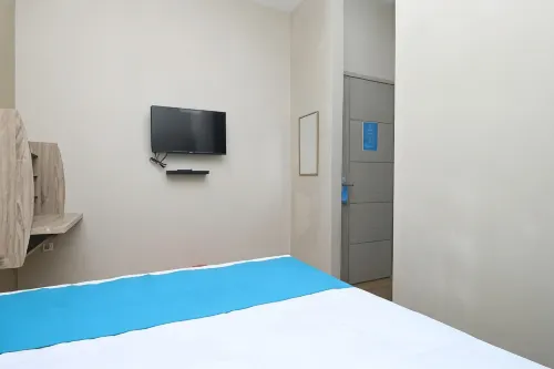 Cozrooms Near Mrt, Plaza Indonesia, and Grand Indonesia