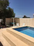 Independent Villa with Private Pool, Covered Parking - Виллы