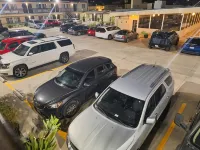 Portofino Inn Burbank - parking