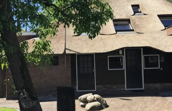 德霍夫斯蒂民宿