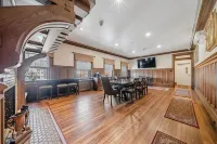 The Grandeur Estate Hotels in New Stanton