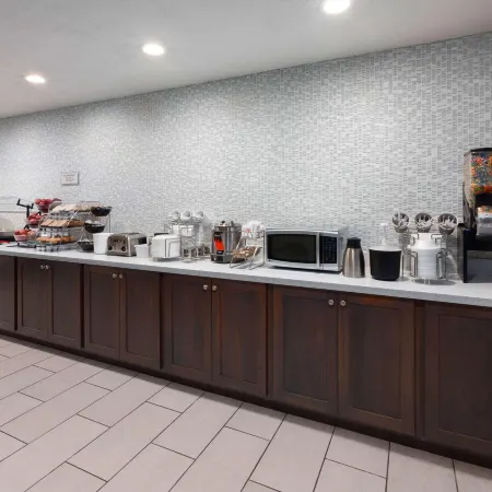La Quinta Inn & Suites by Wyndham North Orem