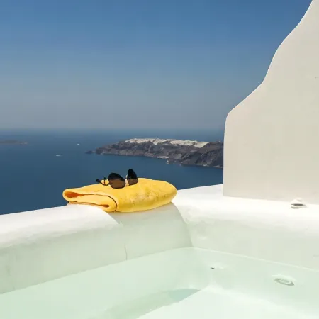 Amaze Suites