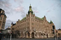 Home Hotel Christian IV Hotels near Alrahma Mosque