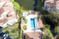 Precious Condo, 3 Blocks to Beach.. Happy Place! 墨爾本住宿飯店