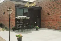 Meadow Court Inn - Ithaca Các khách sạn ở 