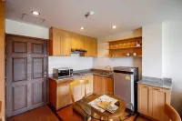 Lake Side Condominium Hotels in 
