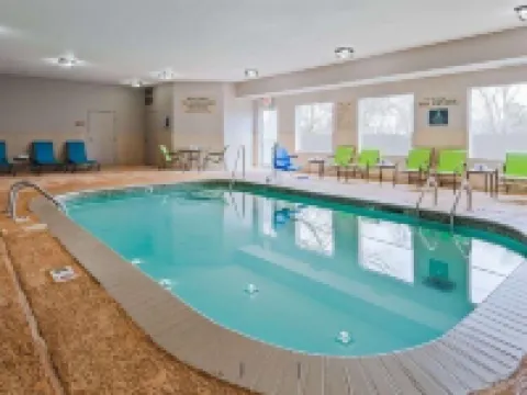 Comfort Inn & Suites O'Fallon - St Louis Area Hotels in O'Fallon