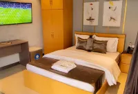 Golden Six Hotel and Restaurant