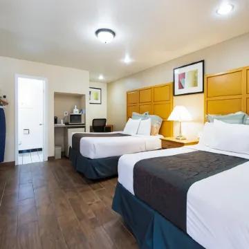 Travelodge by Wyndham Merced Yosemite