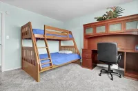 What a View! Cozy 3-Br at Far North End of North Topsail