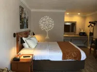 Journey Inn - Motels